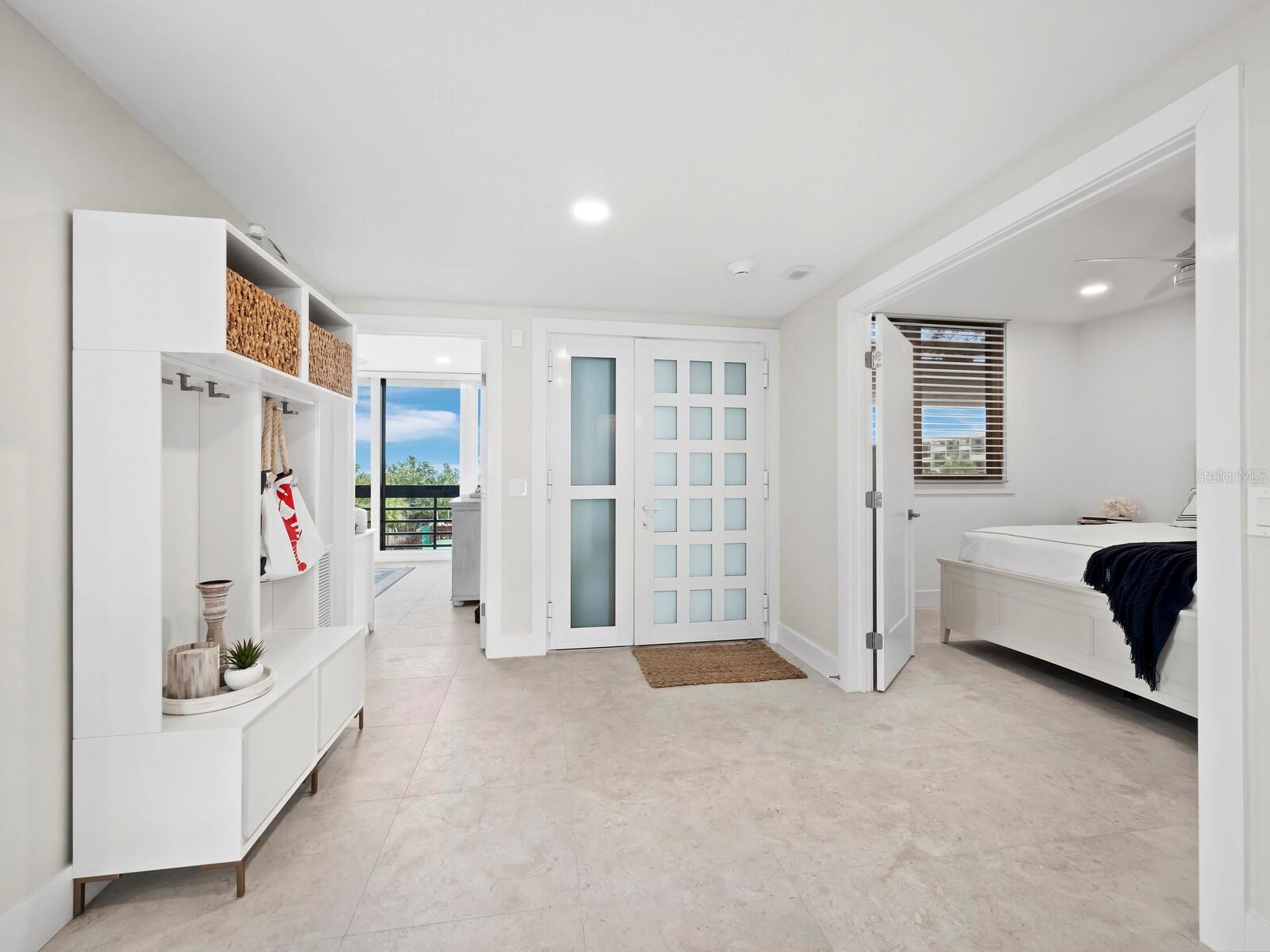 BEACHPLACE I - Residential