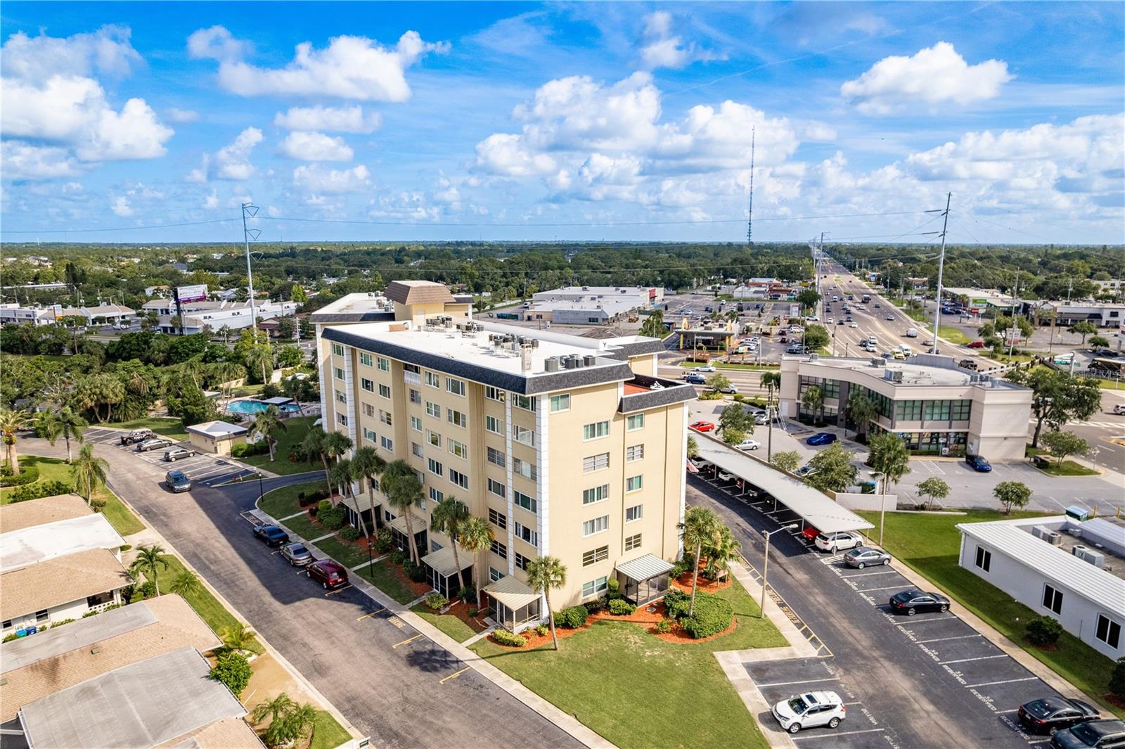 SEMINOLE-ON-THE-GREEN CAVALIER BLDG - Residential