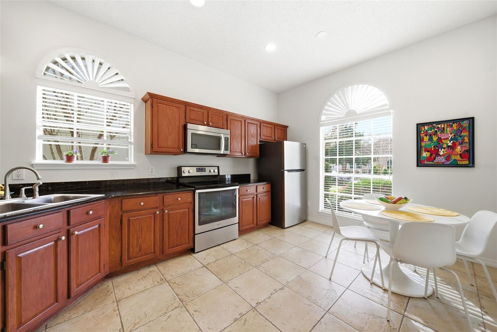 LAKES OF ALOMA - Residential