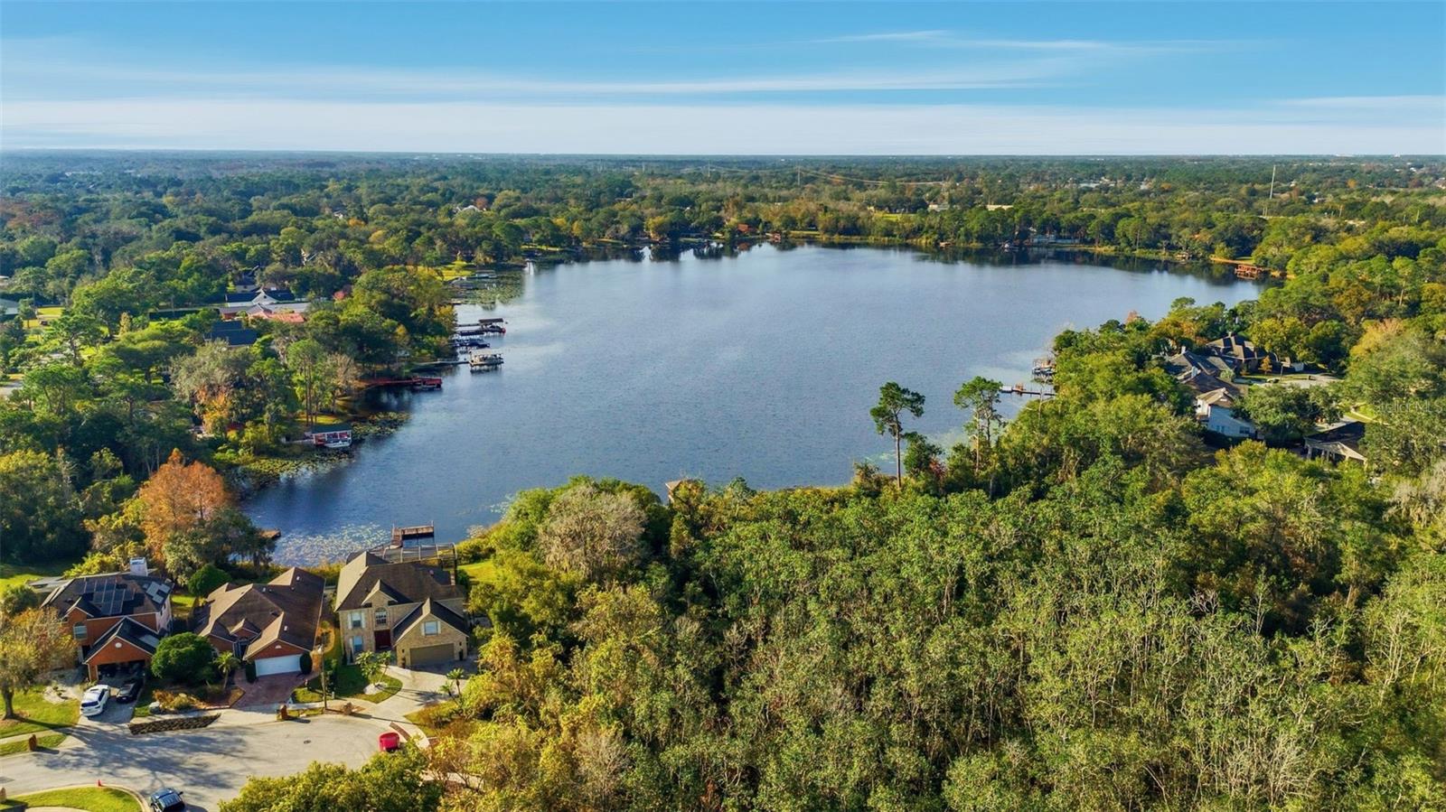 LAKES OF ALOMA - Residential
