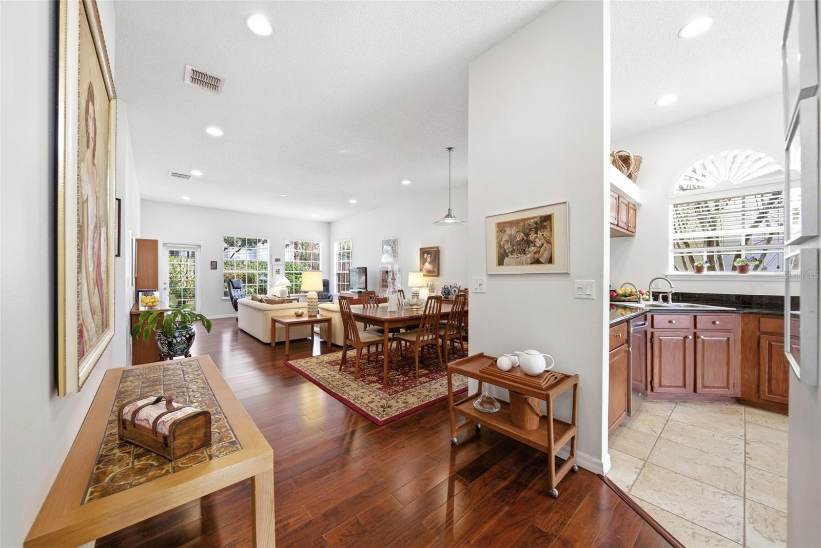 LAKES OF ALOMA - Residential