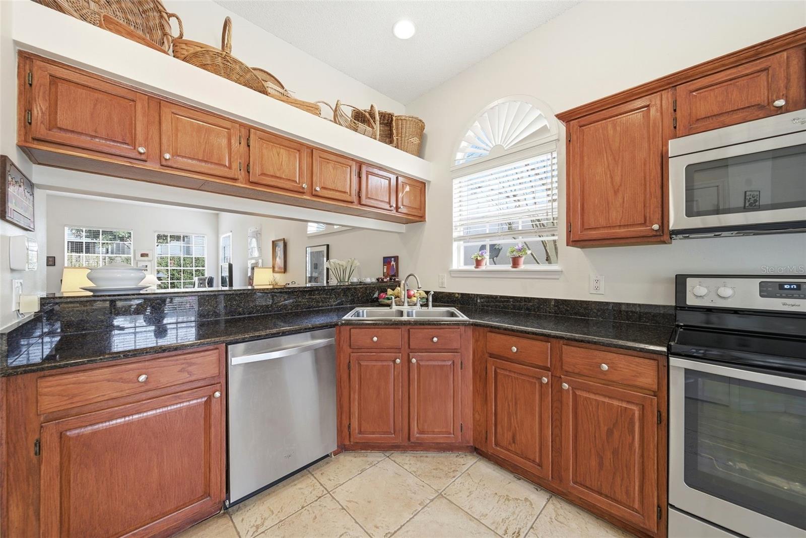 LAKES OF ALOMA - Residential