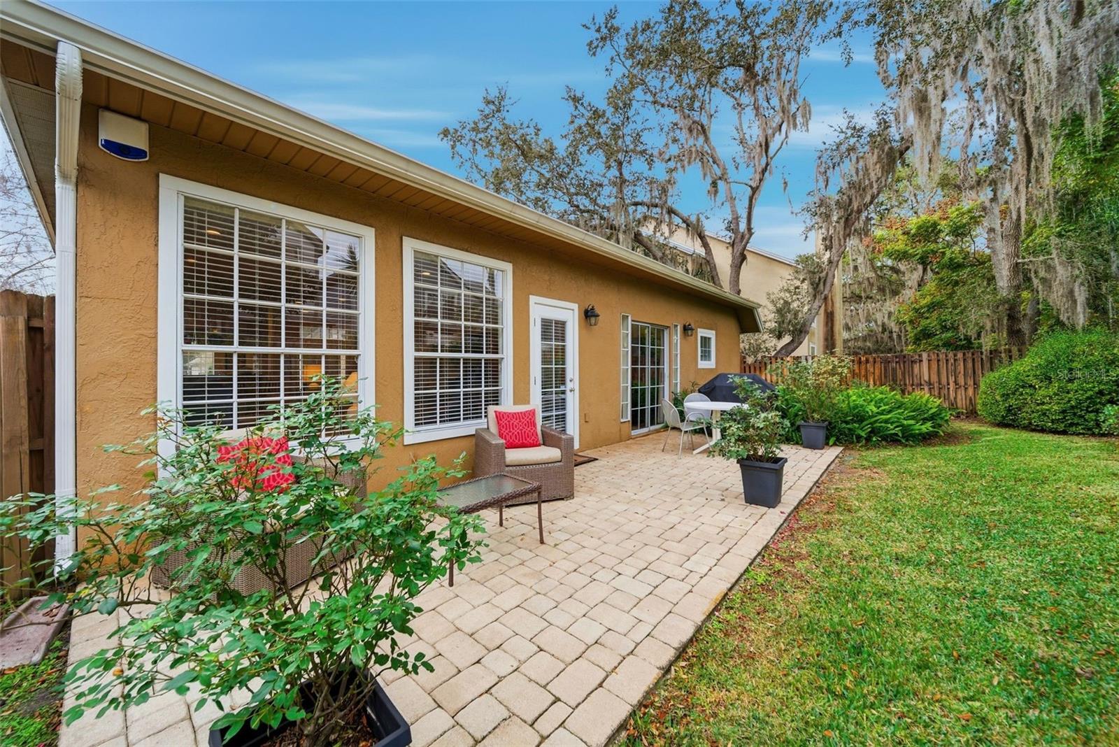 LAKES OF ALOMA - Residential