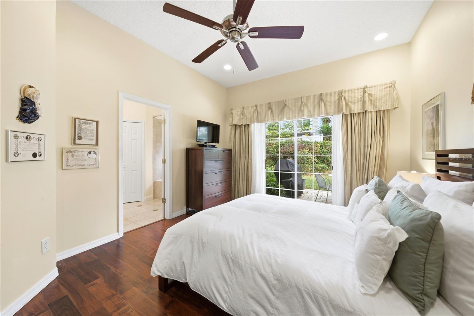 LAKES OF ALOMA - Residential