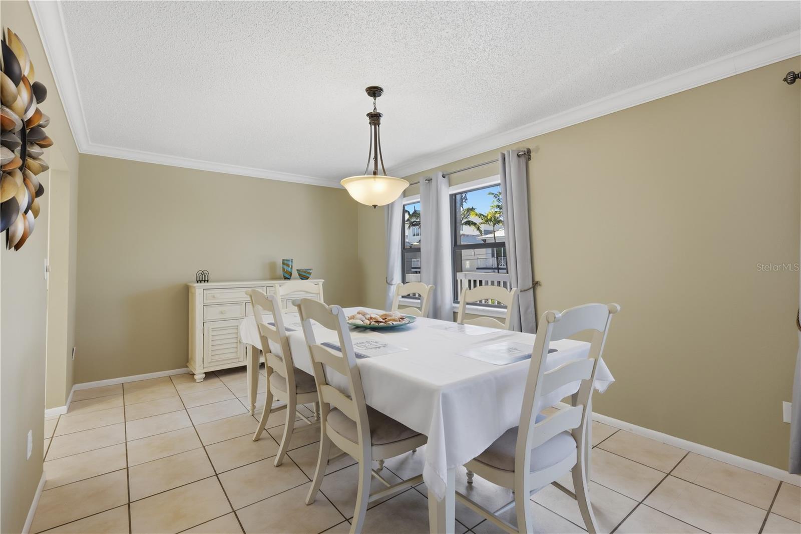 EDGEMERE - Residential Income