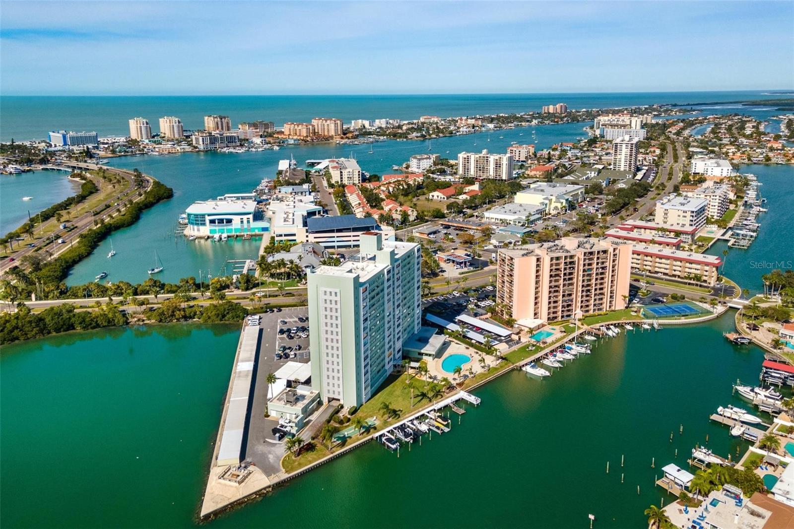 31 ISLAND WAY 106