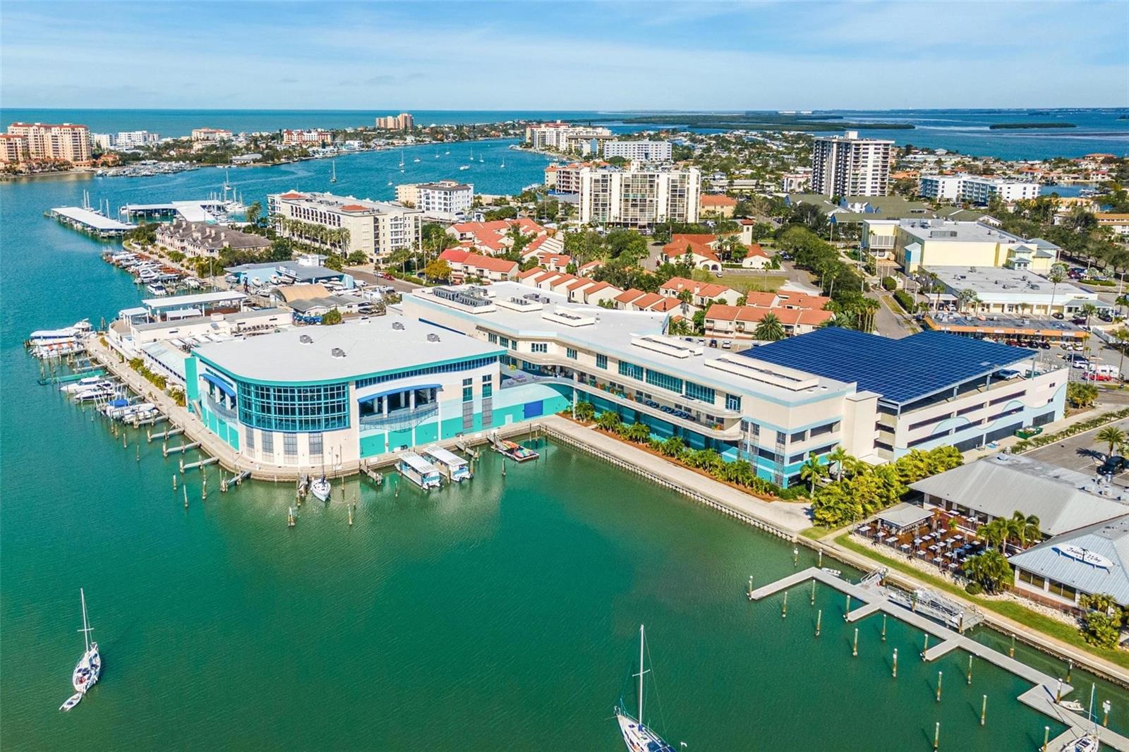 31 ISLAND WAY 106