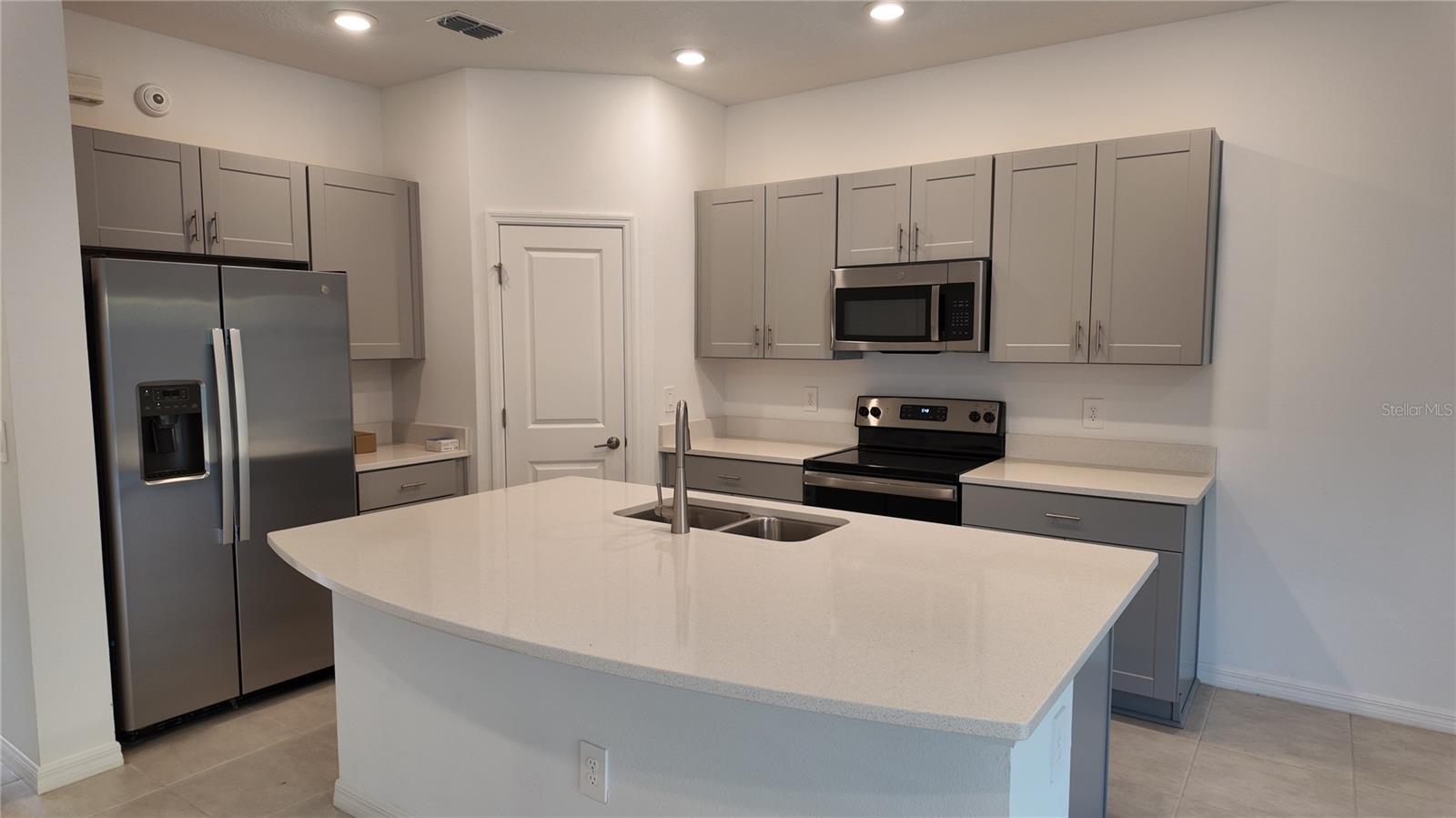 WESTVIEW POD A PH 1A - Residential Lease