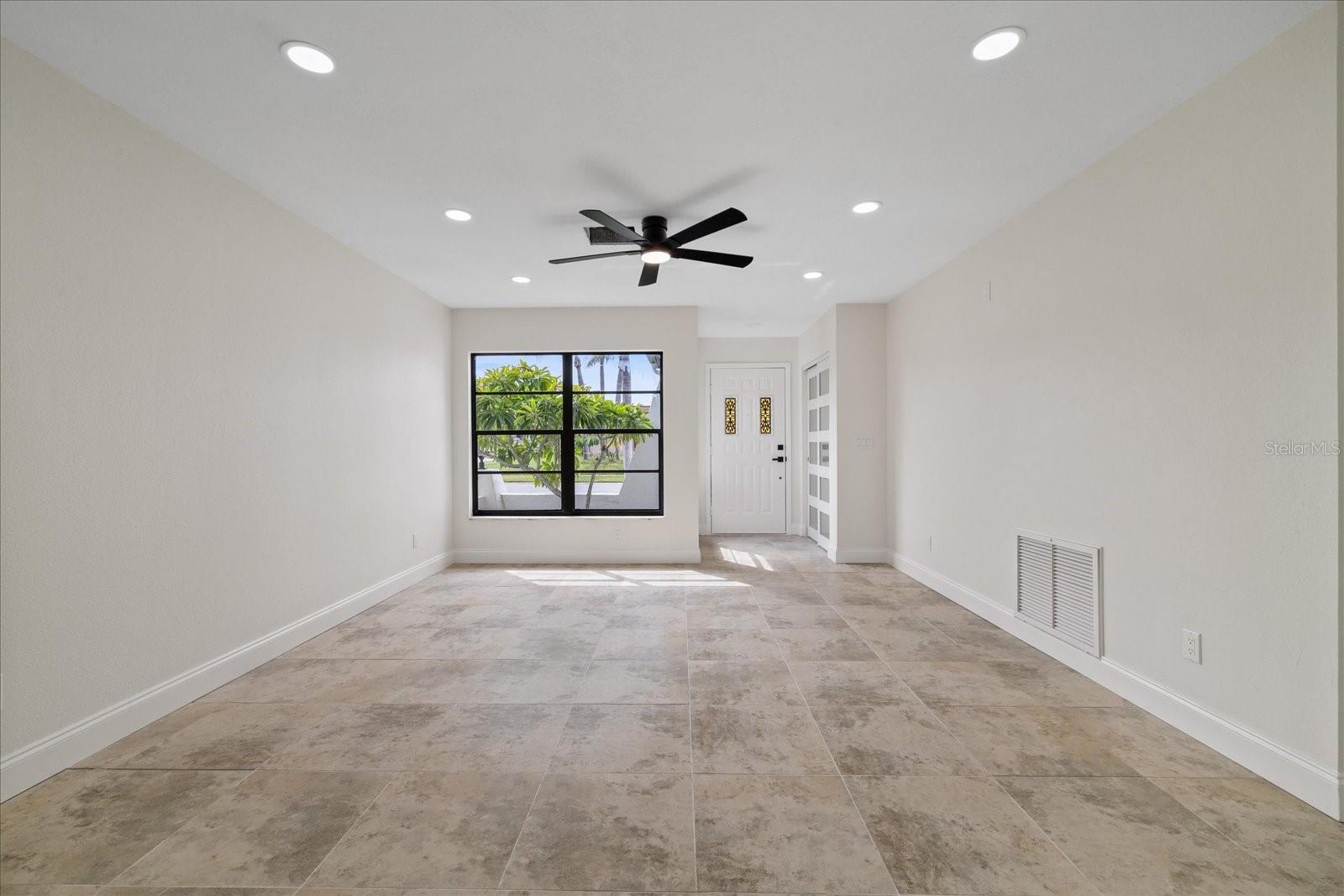 1016 FUCHSIA DRIVE