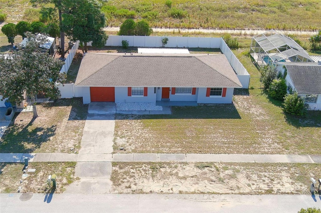 Photo of 12601 Eddington Road, Spring Hill, FL 34609 (MLS # TB8553877)