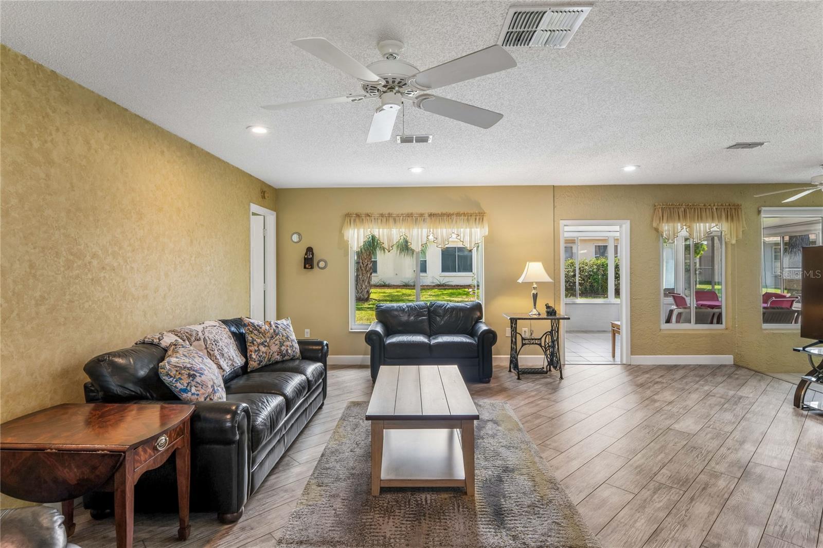 TIMBER PINES - Residential