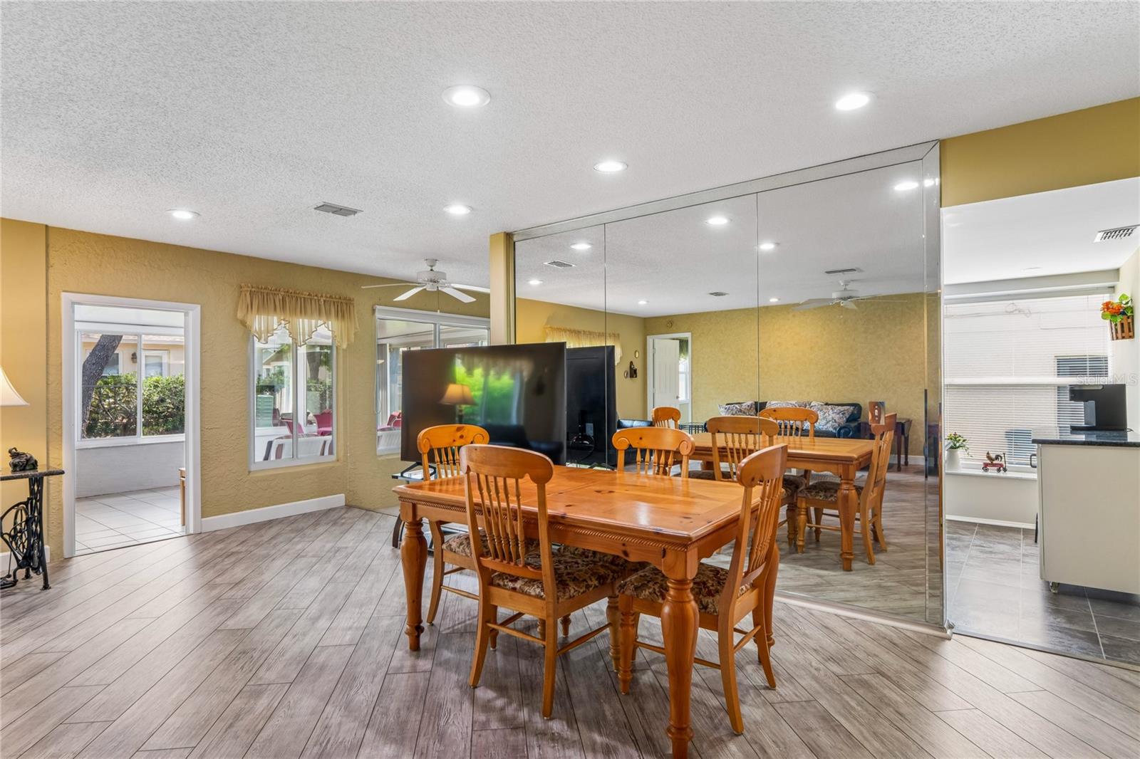 TIMBER PINES - Residential