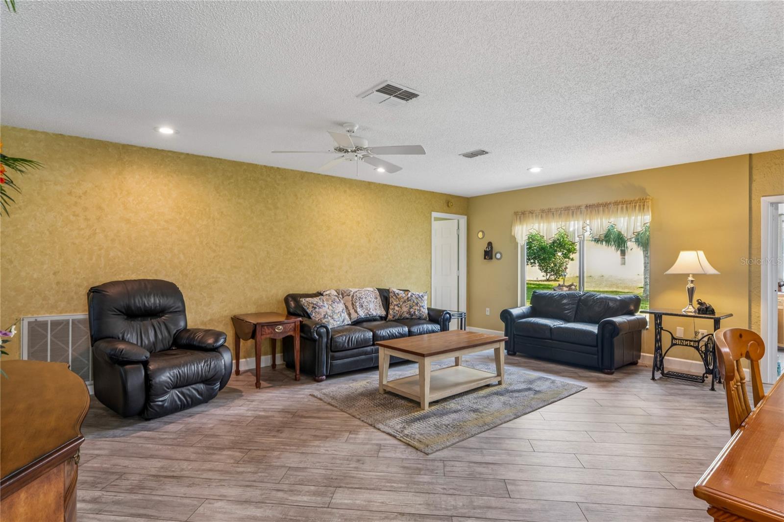 TIMBER PINES - Residential