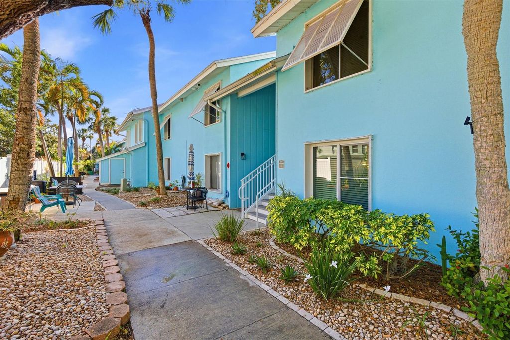 Photo of 3775 40th Lane S #G, St Petersburg, FL 33711 (MLS # TB8470578)