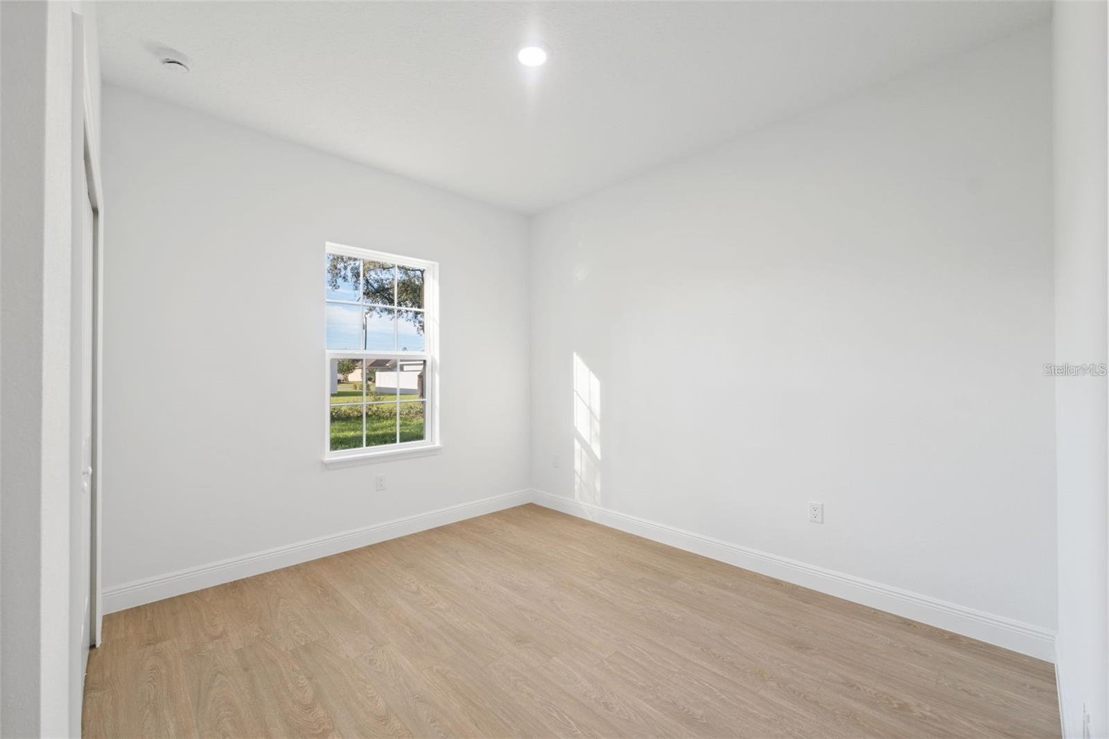 MARION OAKS UN 7 - Residential Lease