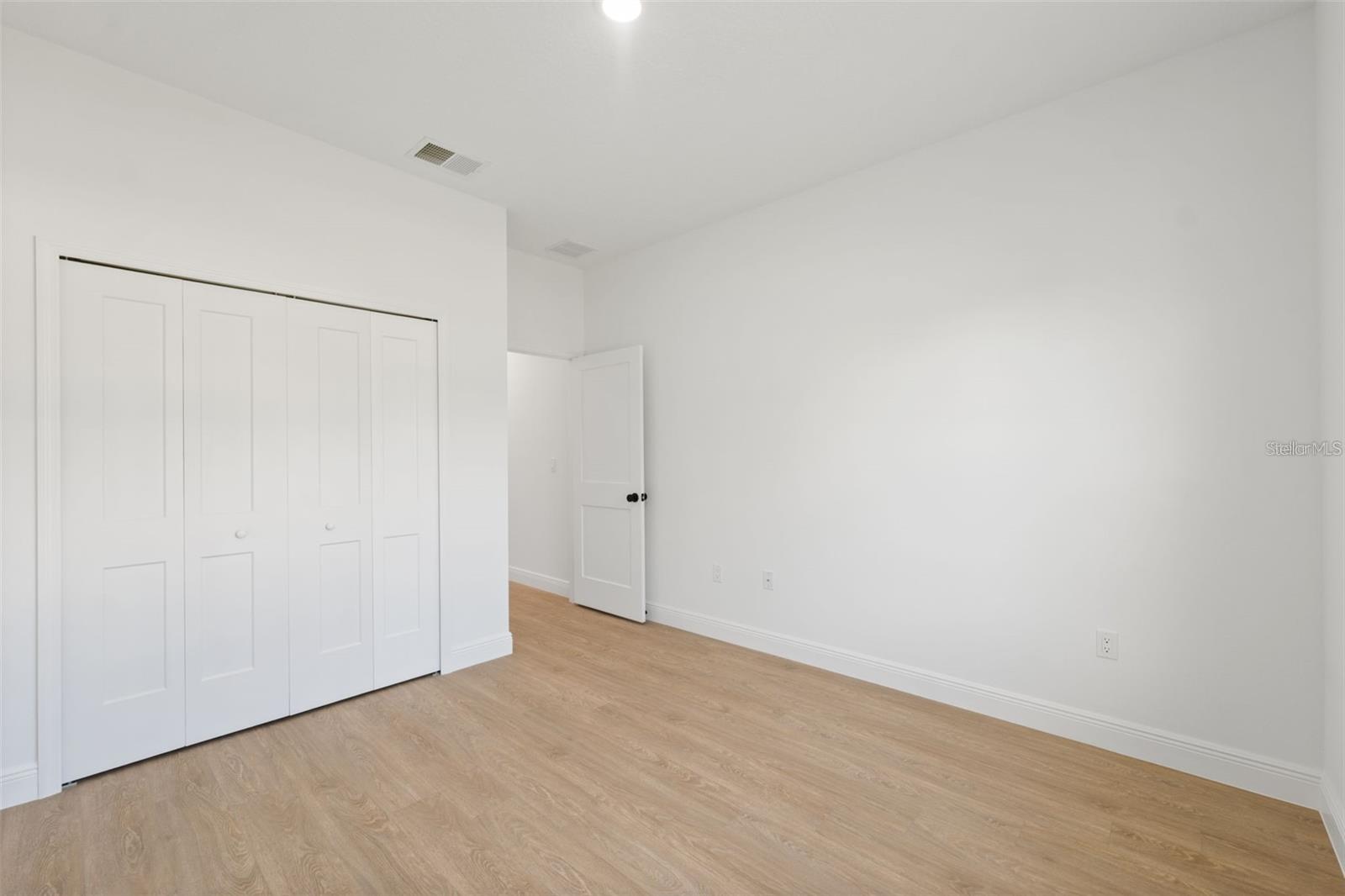 MARION OAKS UN 7 - Residential Lease