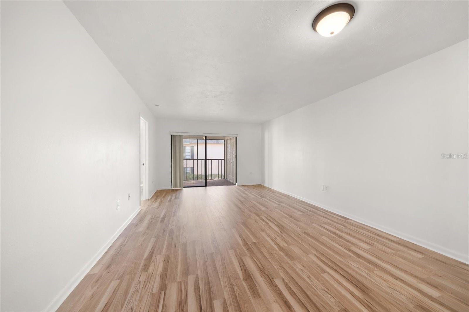 VILLA PLUMOSA CONDO - Residential