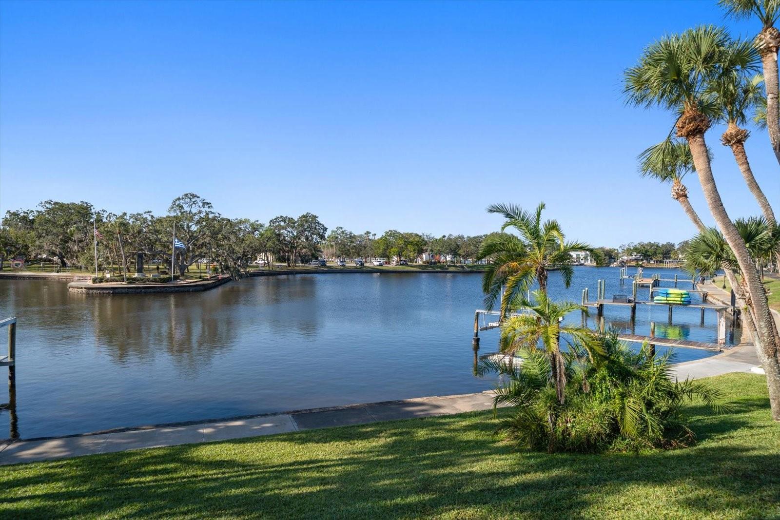 VILLA PLUMOSA CONDO - Residential