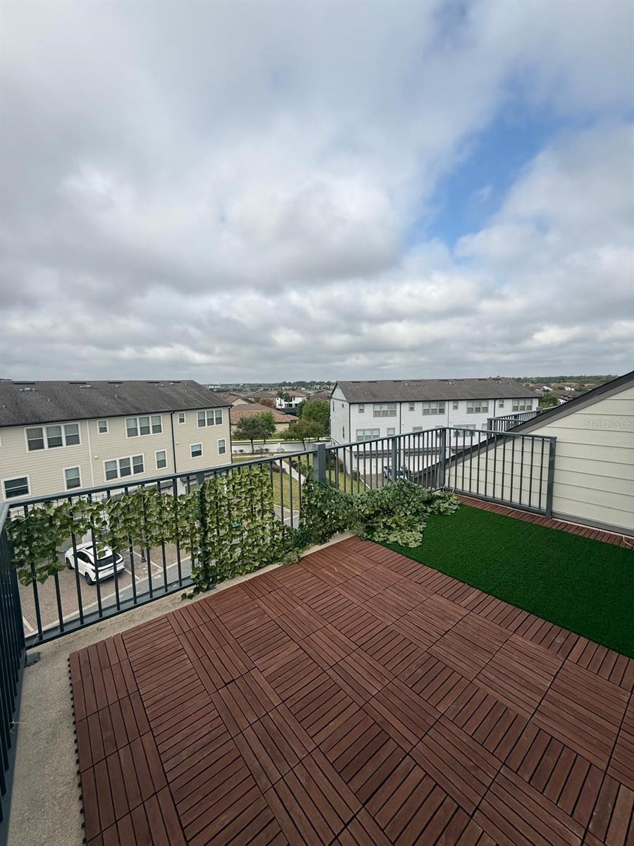 OVERLOOK/RUBY LAKE - Residential Lease