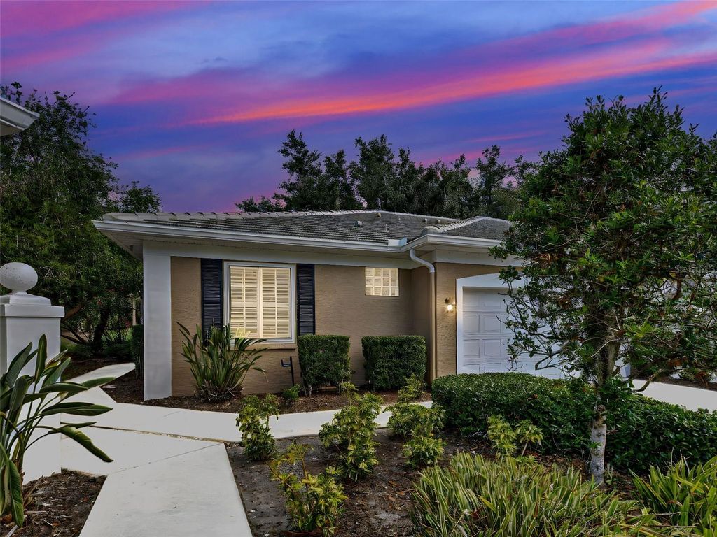 Photo of 912 Barclay Court, Venice, FL 34293 (MLS # N6138849)