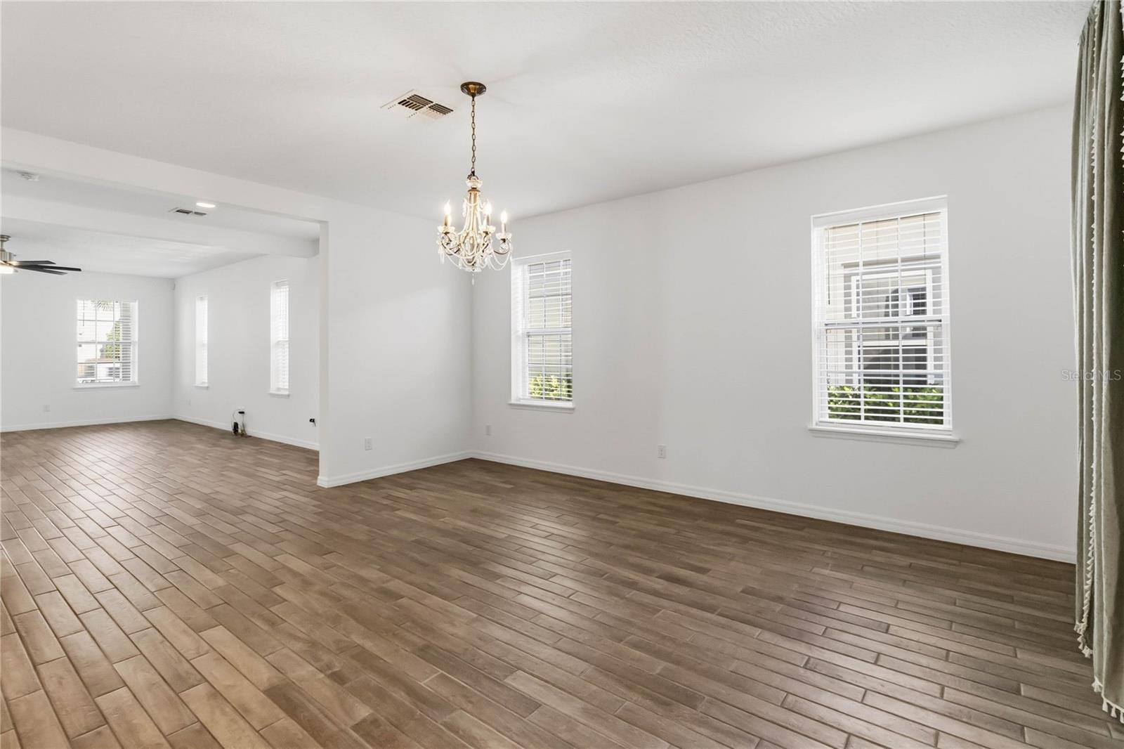 LAUREATE PARK PH 8 - Residential