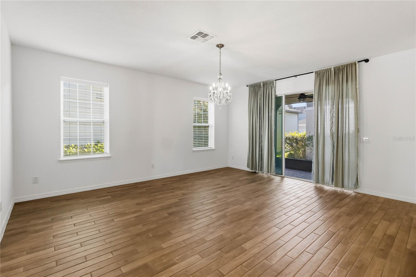 LAUREATE PARK PH 8 - Residential