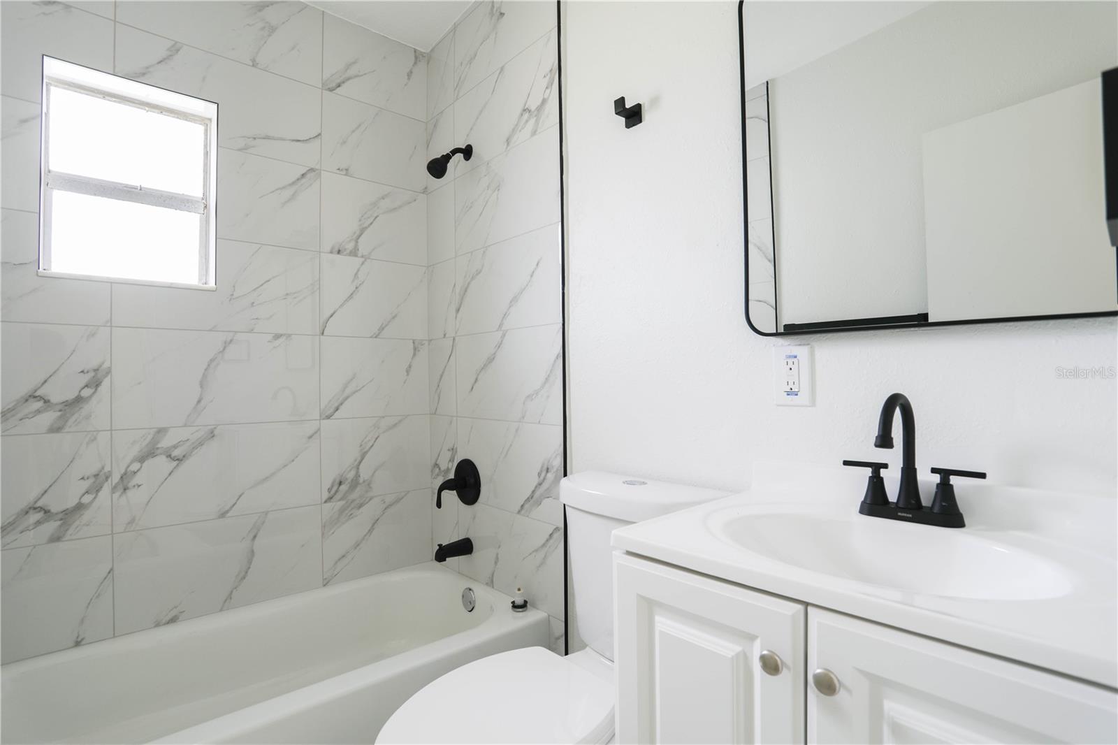 BIRR COURT - Residential Lease