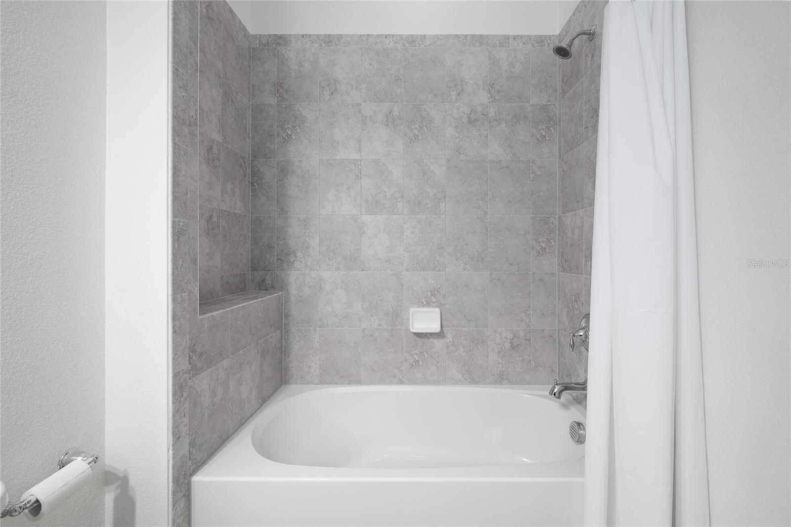 TWIN LAKES PH 1 - Residential