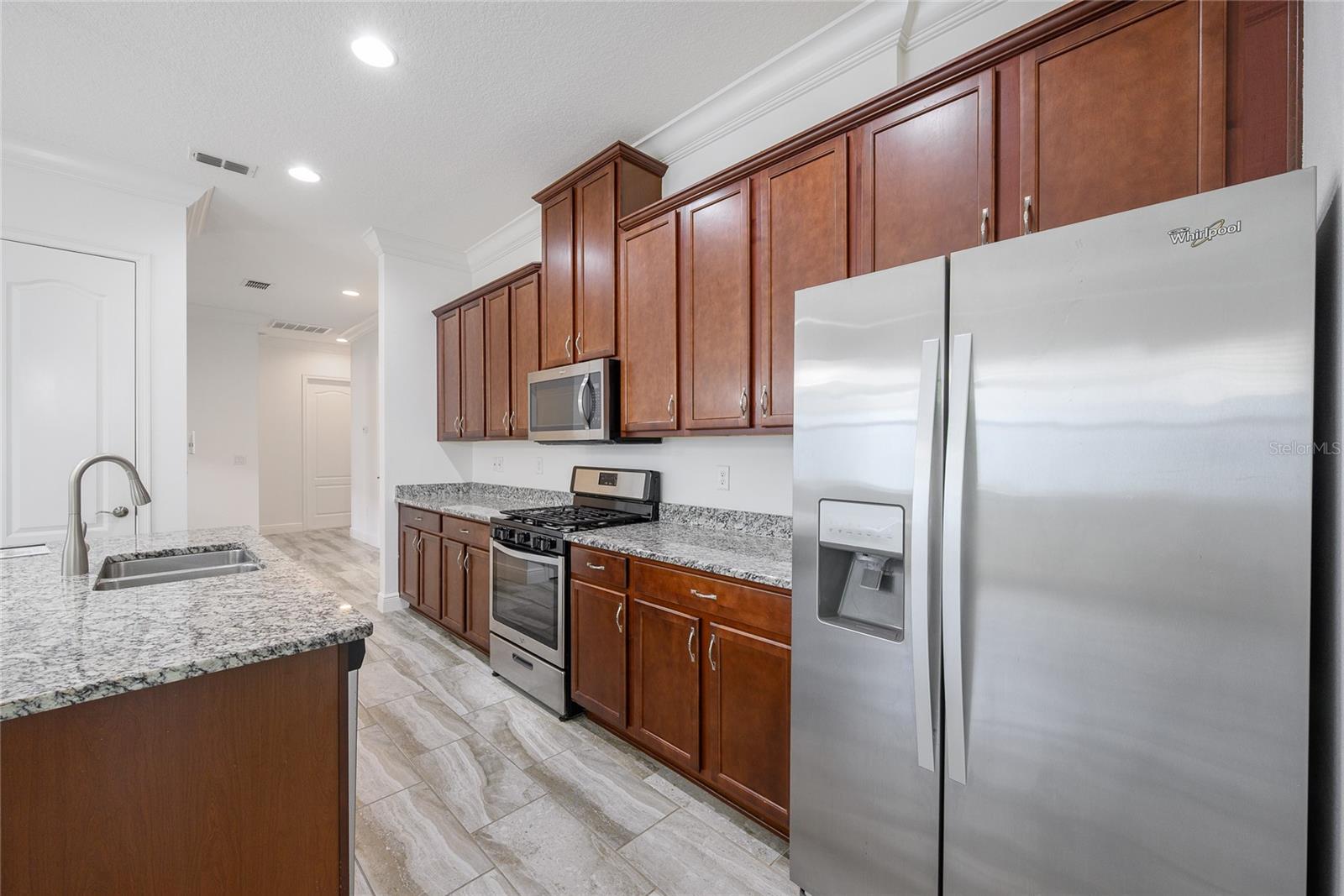 TWIN LAKES PH 1 - Residential