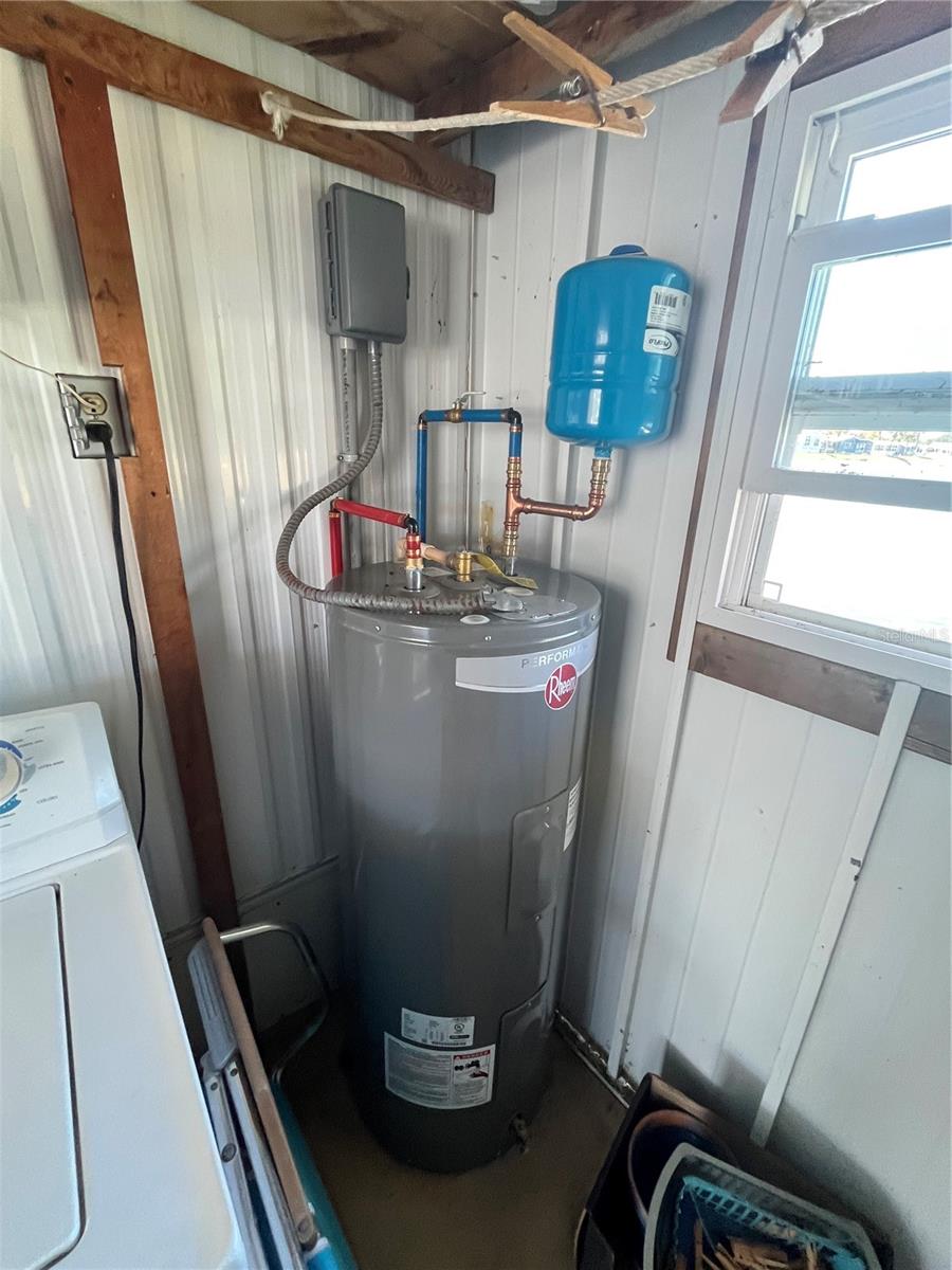 VENICE ISLE - Residential