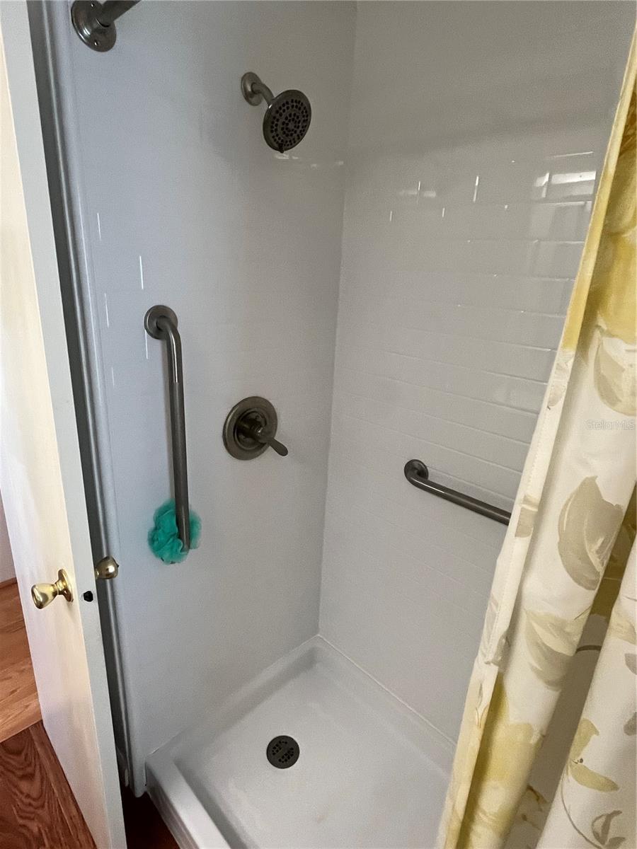 VENICE ISLE - Residential