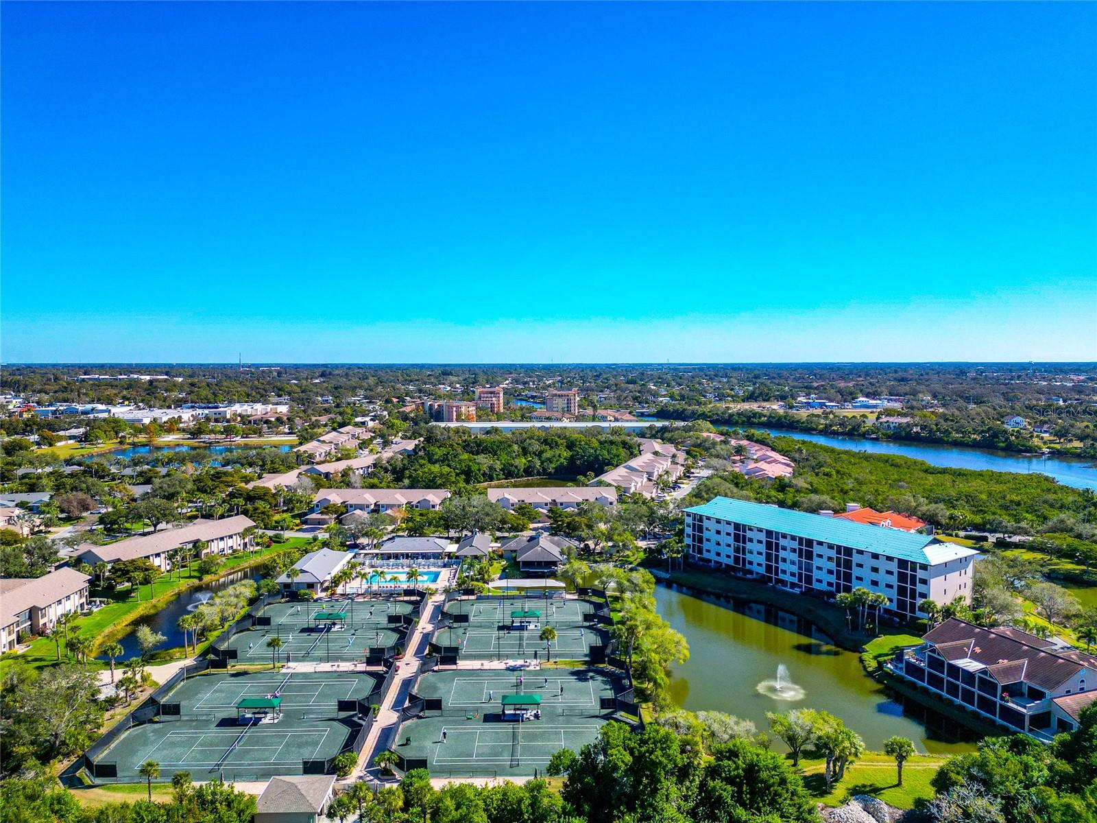 EAGLES POINT AT THE LANDINGS, BAYVIEW HOMES I - Residential