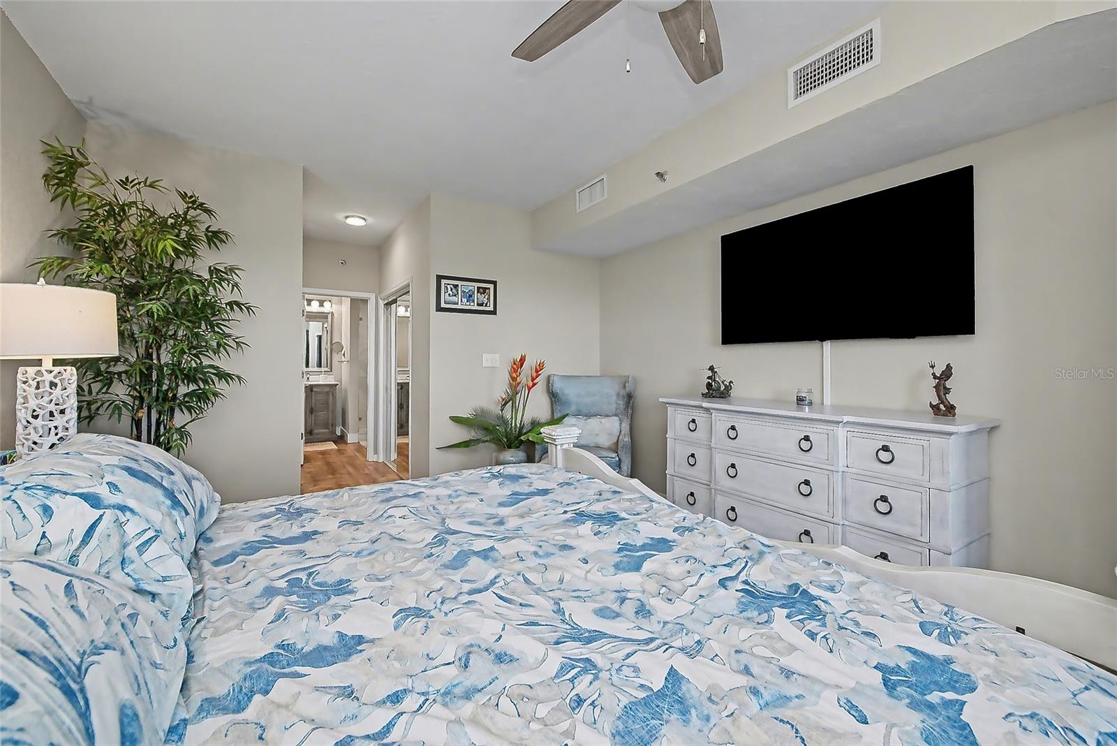 EAGLES POINT AT THE LANDINGS, BAYVIEW HOMES I - Residential