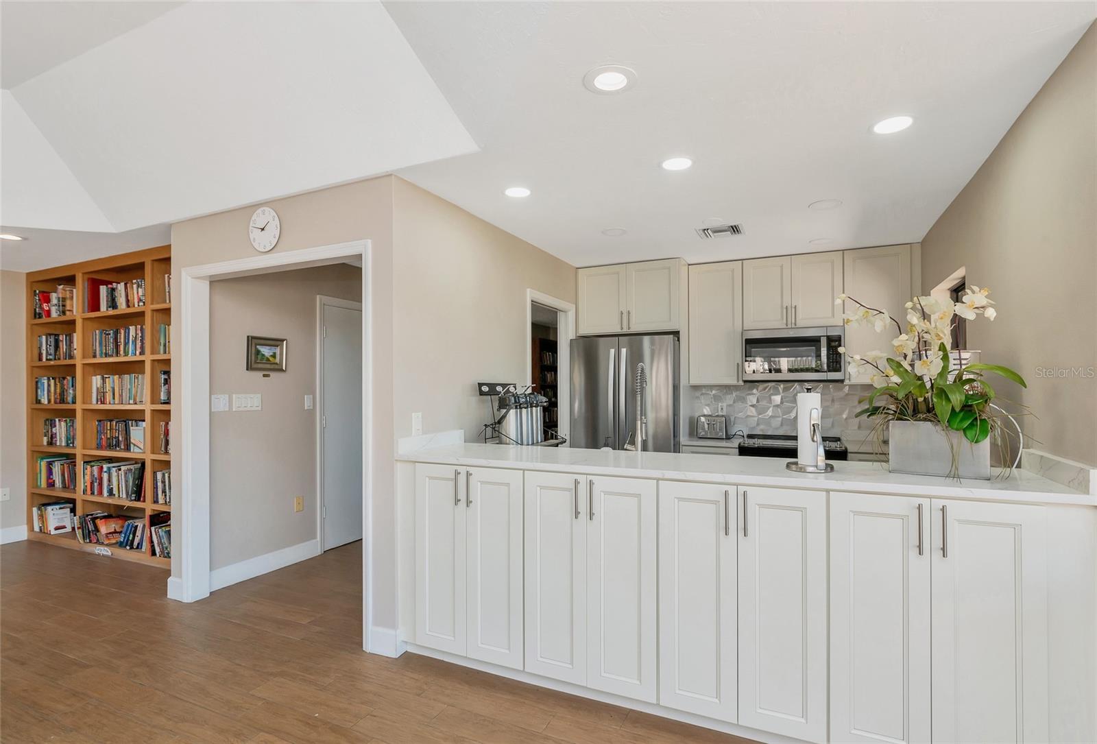 EAGLES POINT AT THE LANDINGS, BAYVIEW HOMES I - Residential