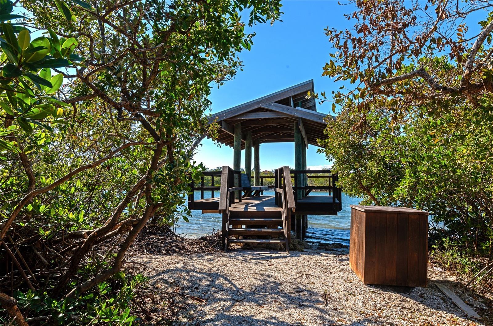 EAGLES POINT AT THE LANDINGS, BAYVIEW HOMES I - Residential