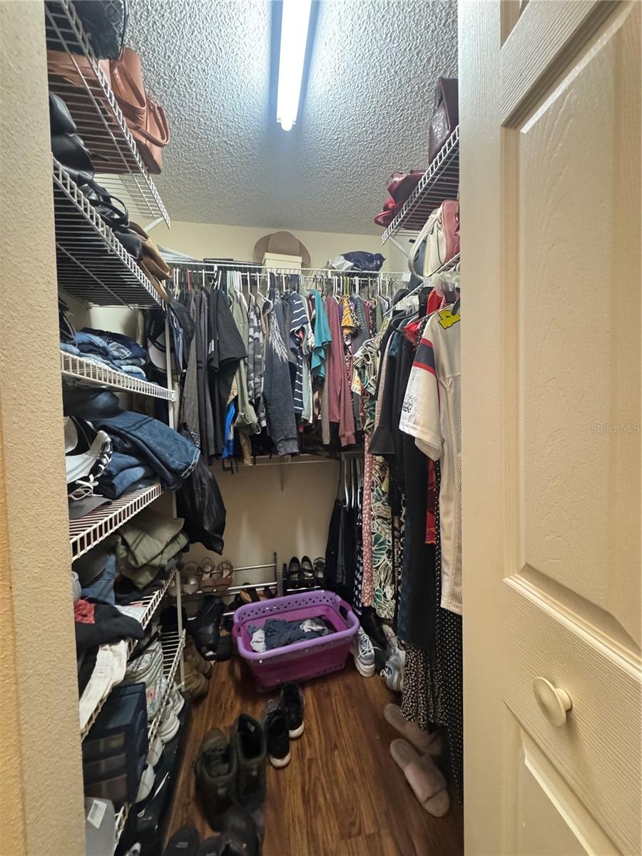 VALLEY WOOD - Residential