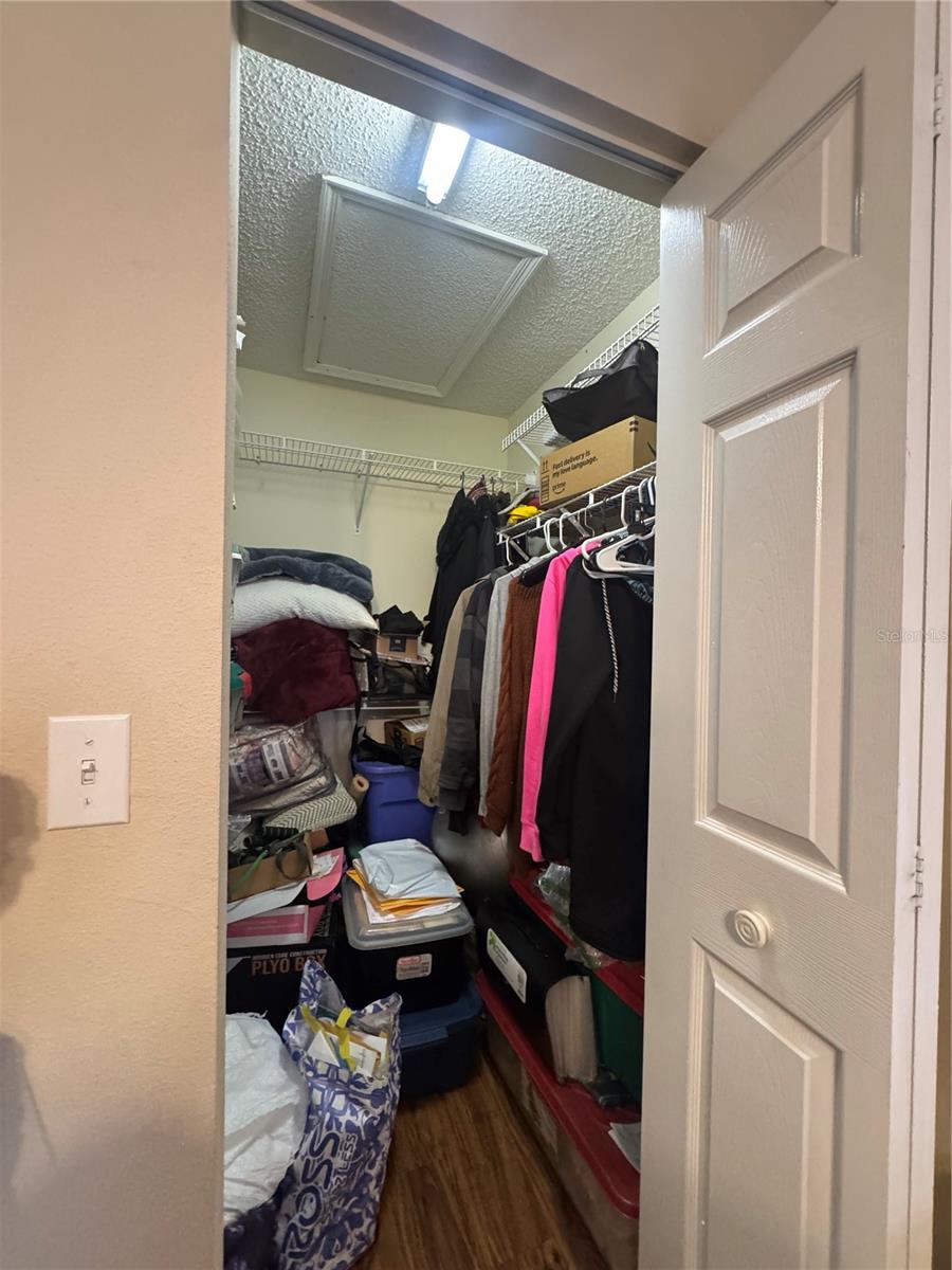 VALLEY WOOD - Residential