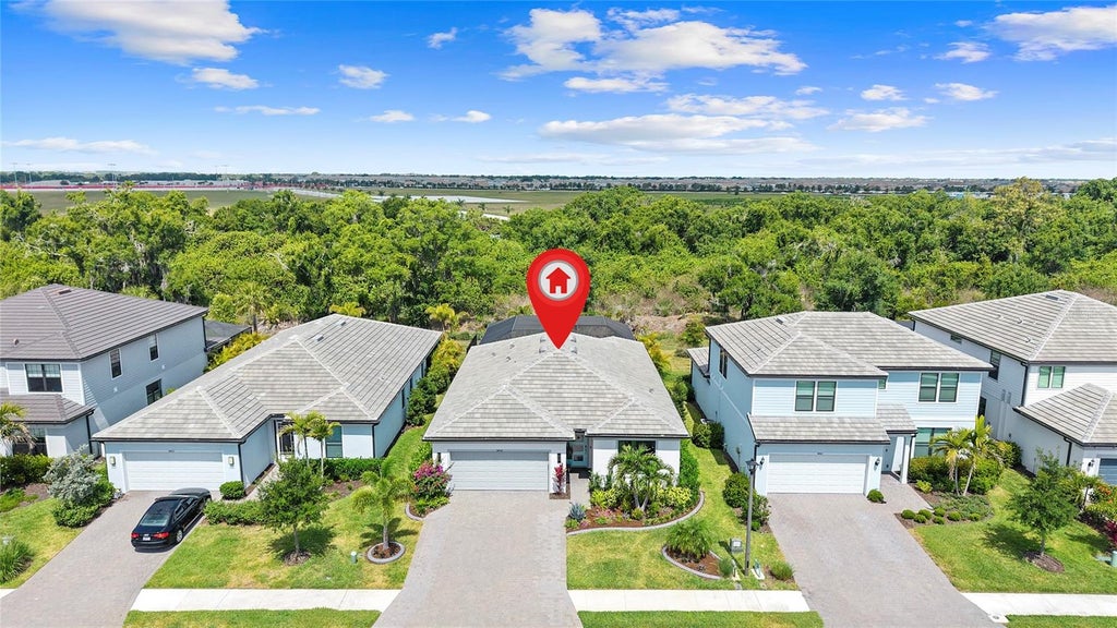 Photo of 5437 Silverside Pine Court, Lakewood Ranch, FL 34211 (MLS # C7532251)