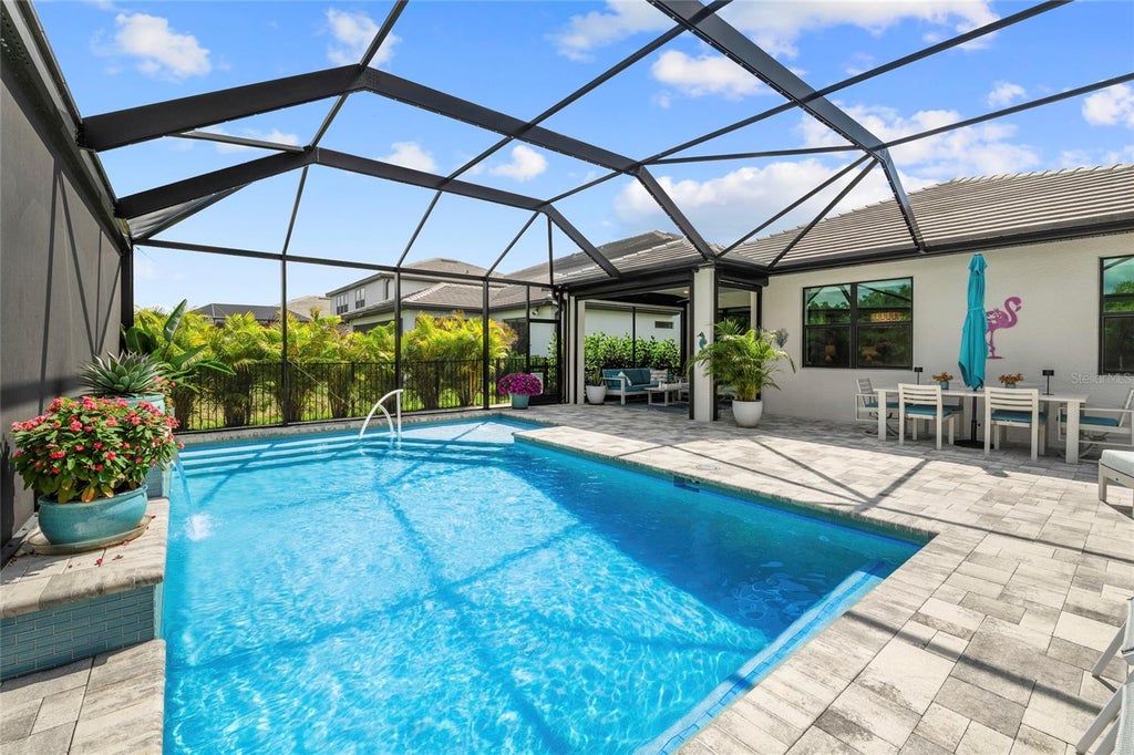 Photo of 5437 Silverside Pine Court, Lakewood Ranch, FL 34211 (MLS # C7532251)