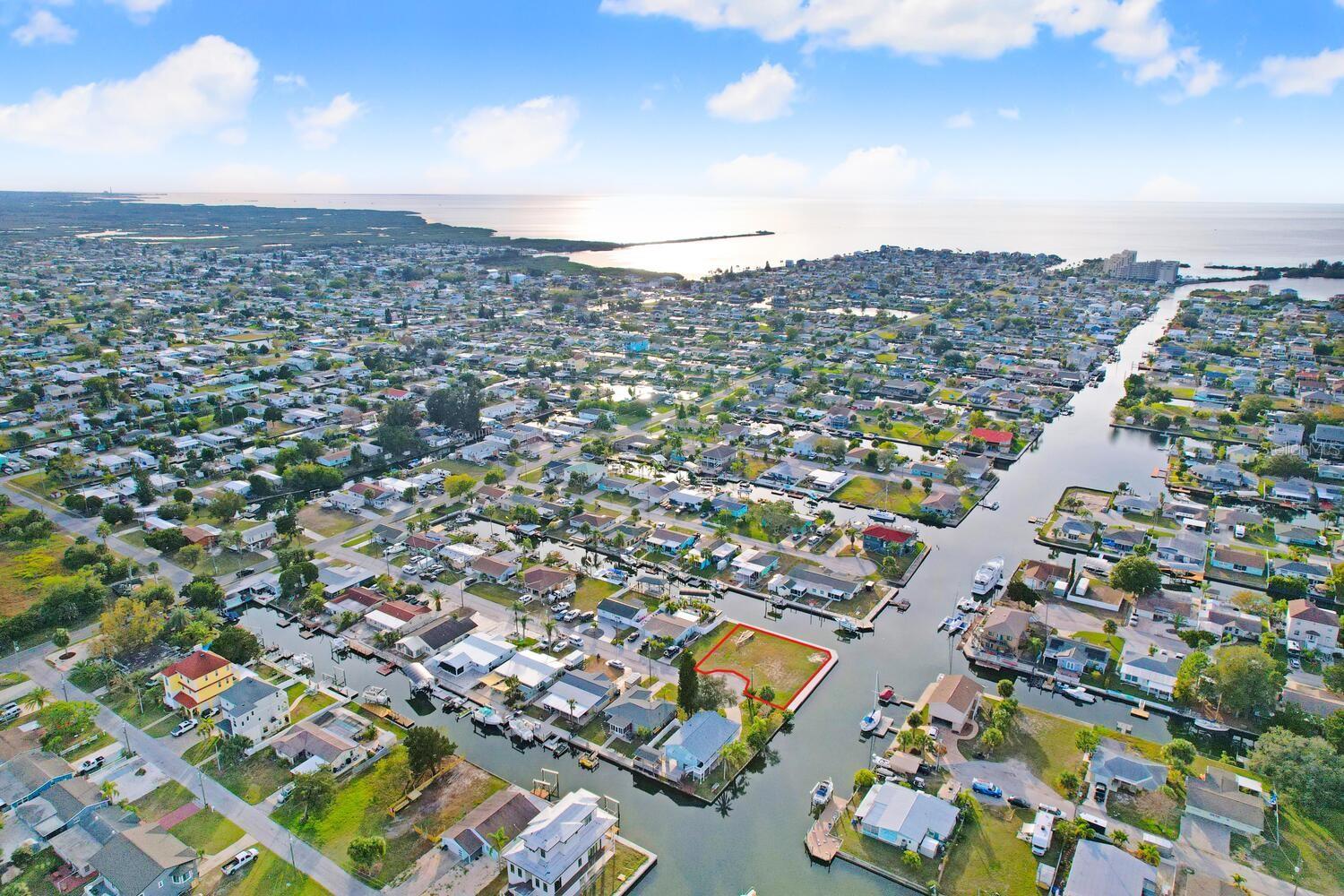 HUDSON BEACH ESTATES - Land