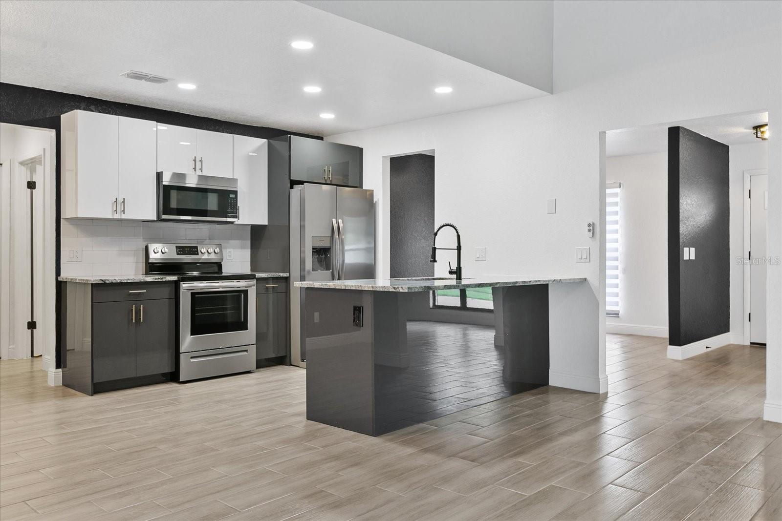 BLOOMINGDALE SEC K - Residential