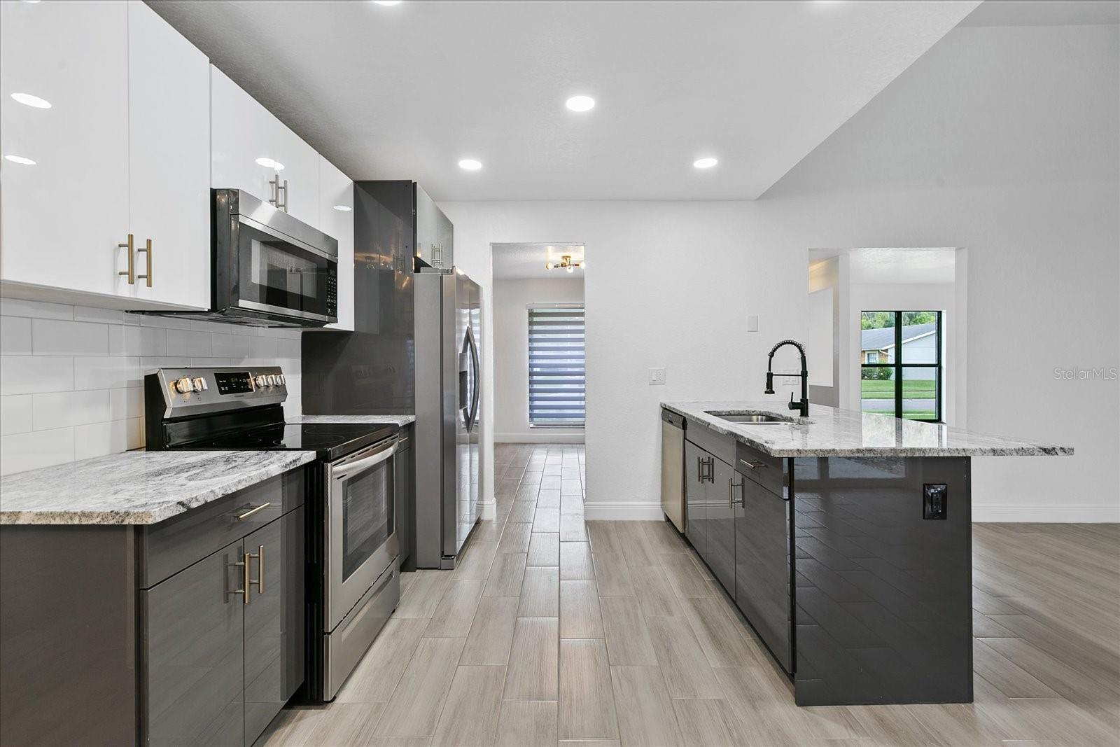 BLOOMINGDALE SEC K - Residential