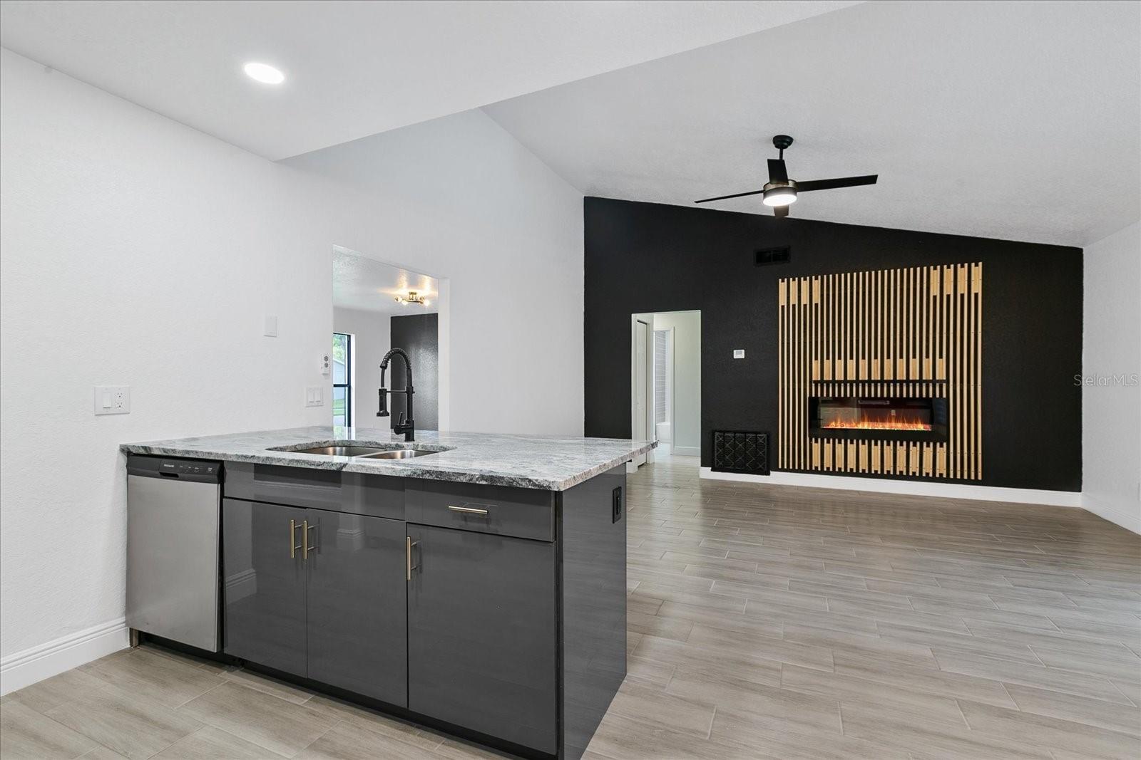 BLOOMINGDALE SEC K - Residential