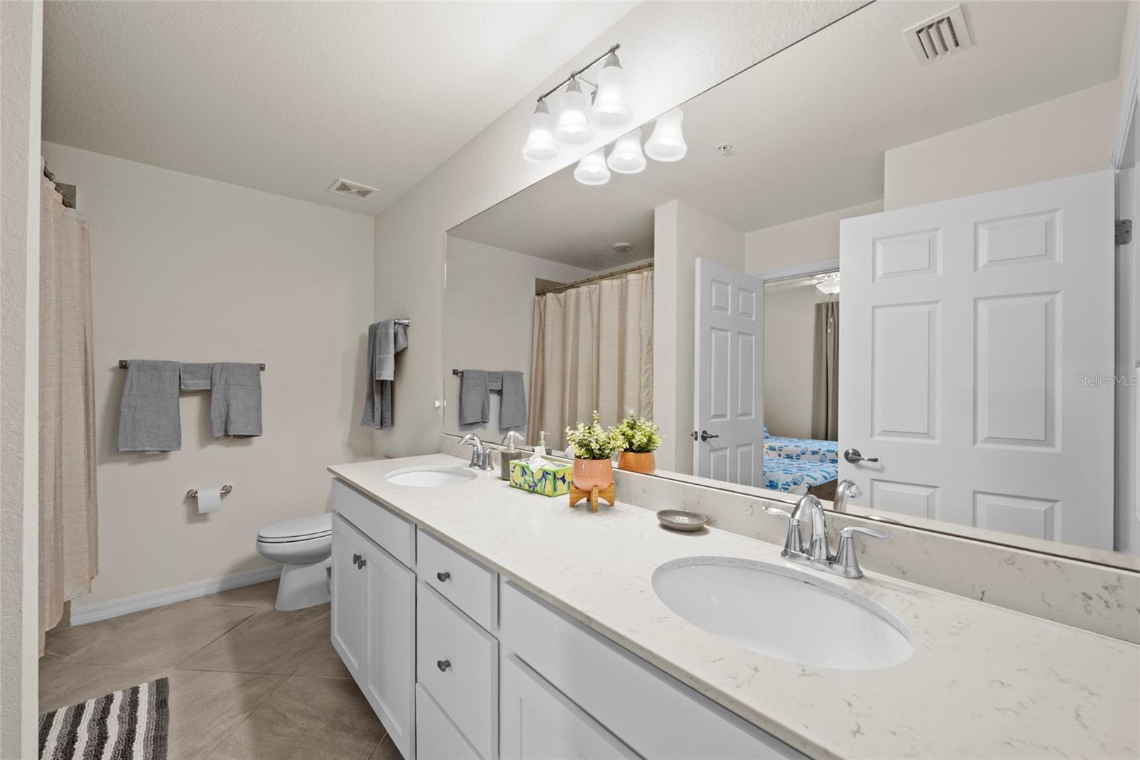 LAKEWOOD NATIONAL - Residential
