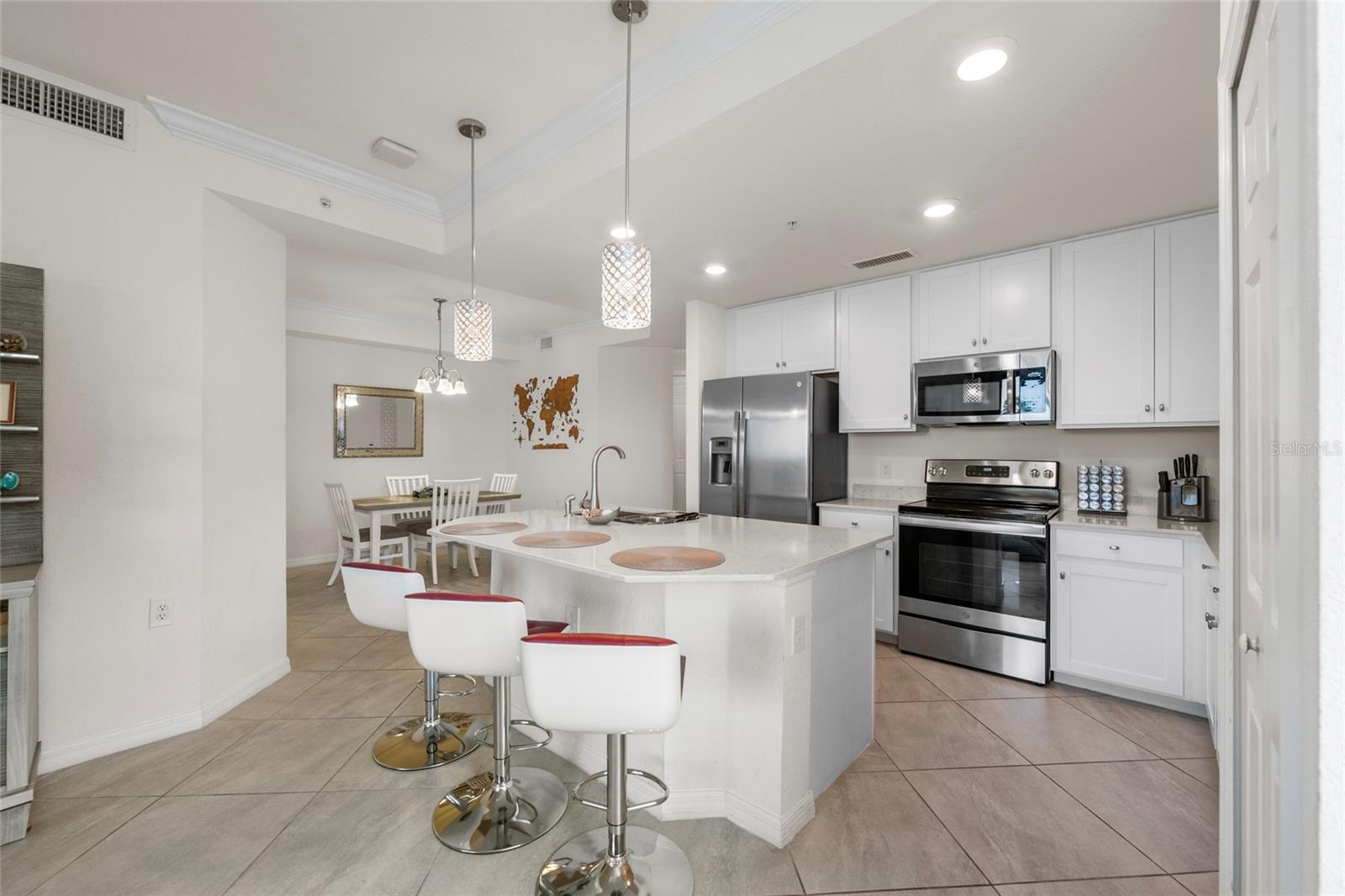 LAKEWOOD NATIONAL - Residential