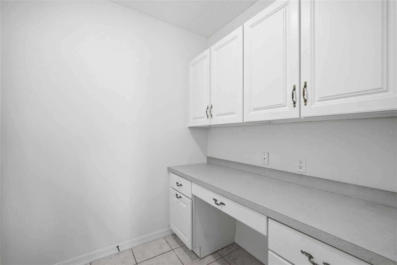 SOUTHAMPTON II CONDO - Residential