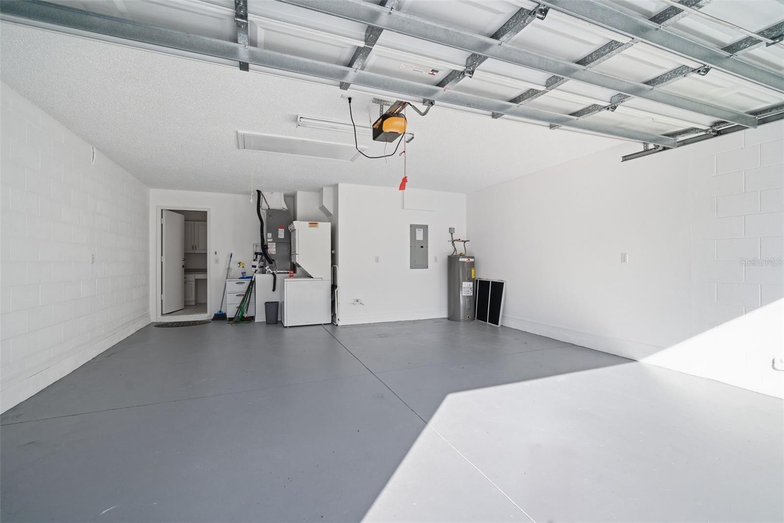 SOUTHAMPTON II CONDO - Residential