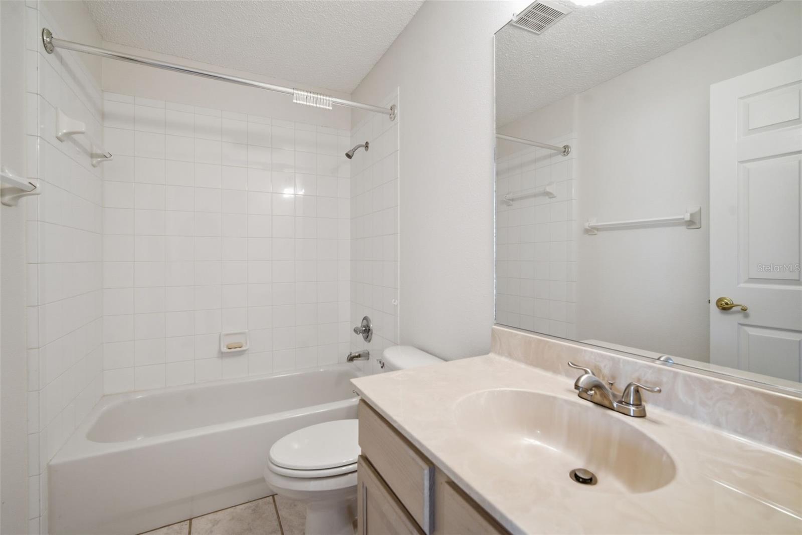 SOUTHAMPTON II CONDO - Residential