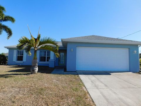 Photo of 4009 E Gator Circle, Cape Coral, FL 33909 (MLS # K4903254)