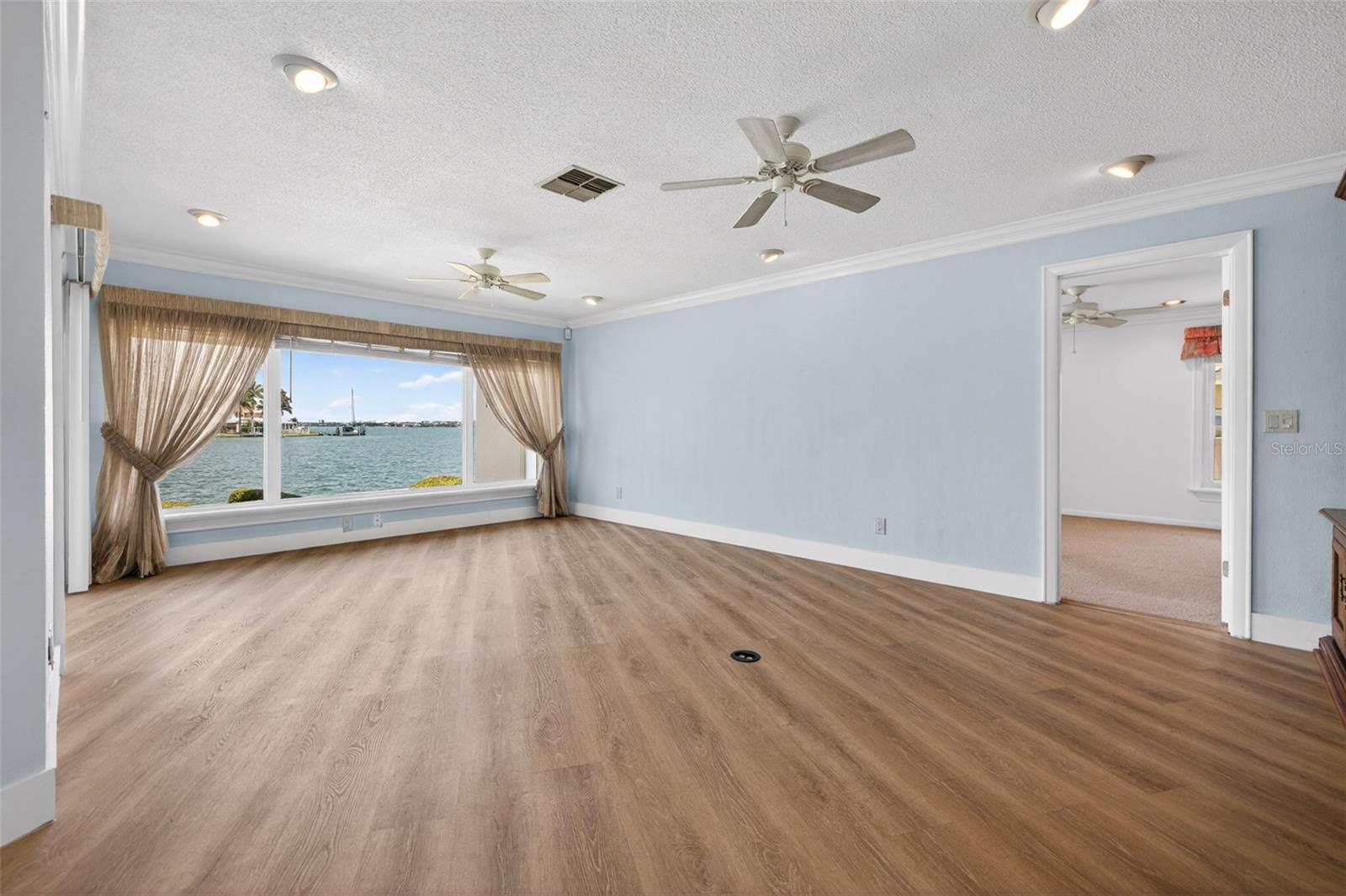 BELLE ISLE - Residential